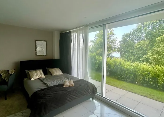 Modern Studio With Lake View Near Zurich