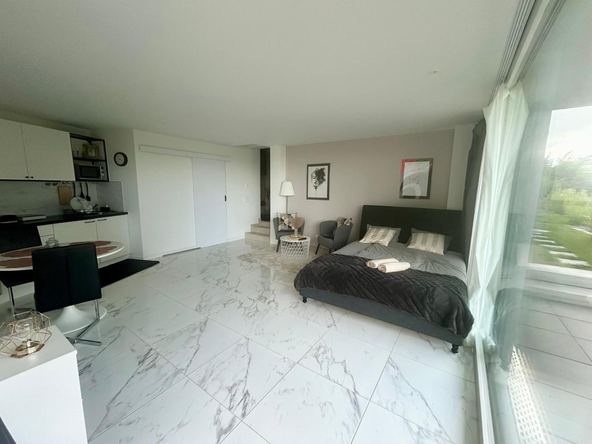Modern With View Near Zurich Apartment *